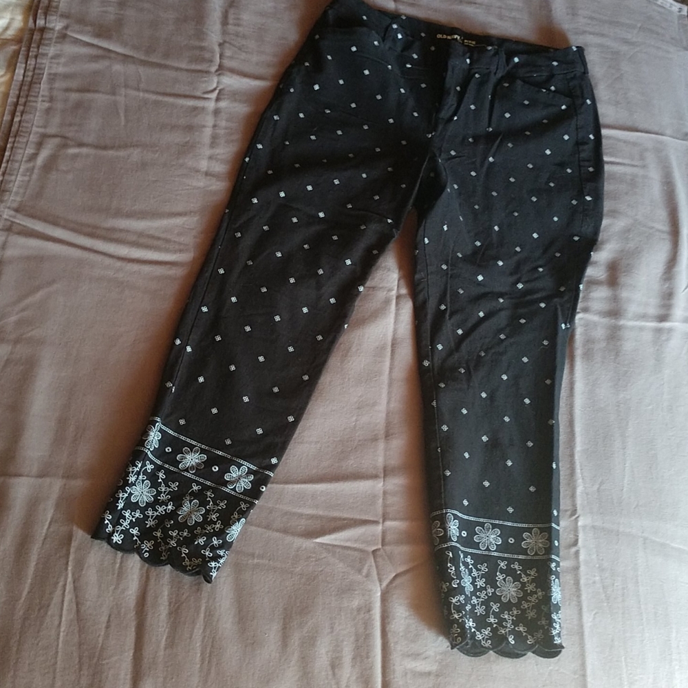 Old Navy Pixie high rise capri